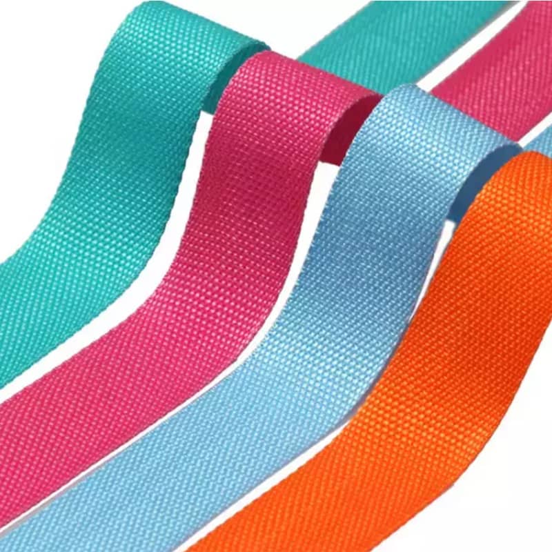 Lìn iomaill nylon